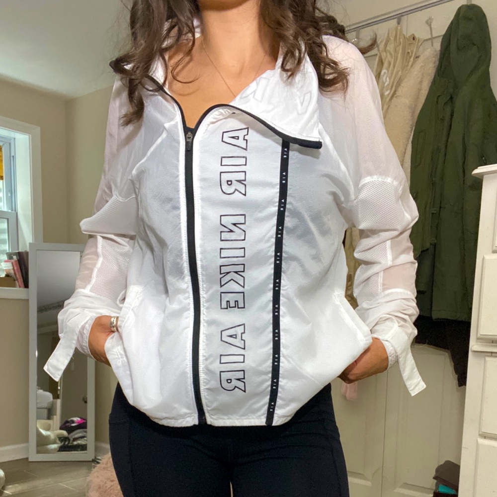New Nike Cropped Jacket